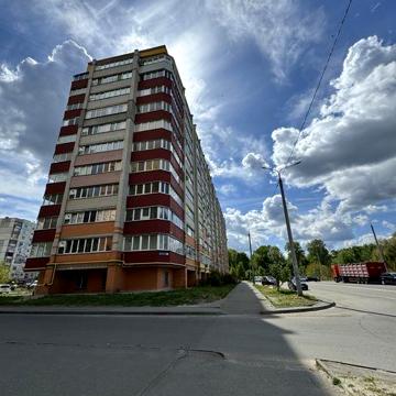 Продаж великоі 2 кімнатноі квартири в новобудові