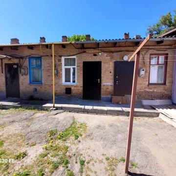 невелика 1 кім квартира на Ковалівці