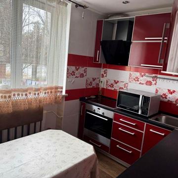Здається в оренду трикімнатна квартира район пивзаводу