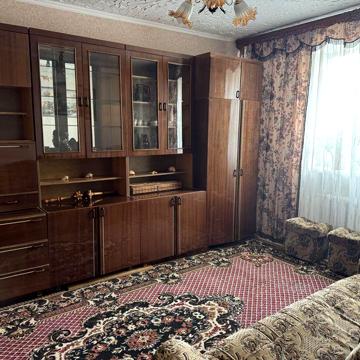 Здається в оренду трикімнатна квартира район пивзаводу