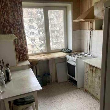Авіаконструктора Антонова вул., 11