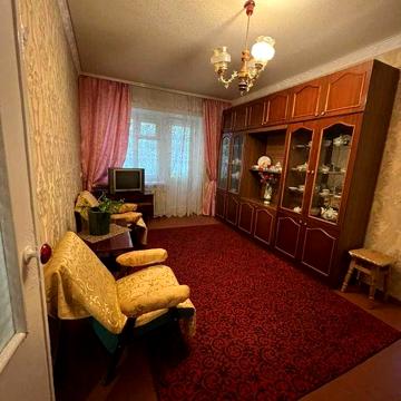 2-кімнатна квартира в районі Вокзалу. Цегла. Середній поверх!