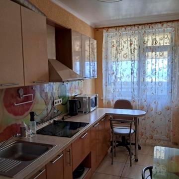Наталії Ужвій вул., 12