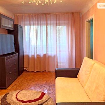 Довгострокова оренда 2к Квартира Лялі Ратушної вулиця