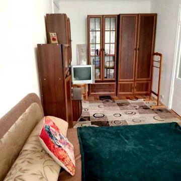 Продам 1-КІМН. КВАРТИРУ ( нижня частина Проспекту ).  Власник.