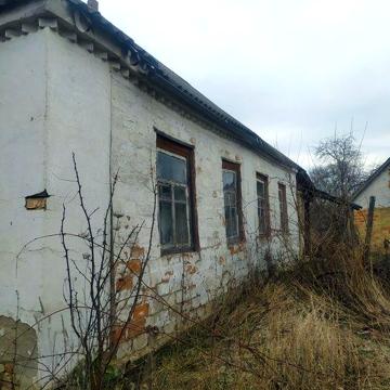 Продам будинок 1800
