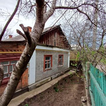 Продається будинок на 2 входи