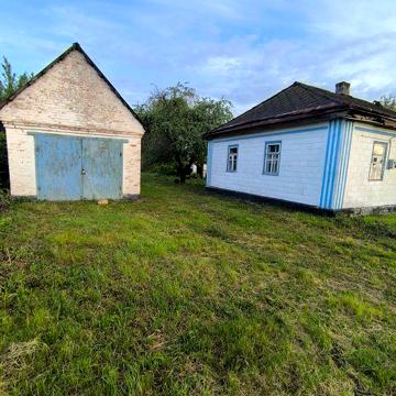 Продається будинок в м. Христинівка по вул Садова.