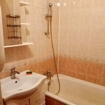 Оренда 1 к пр. Леся Курбаса 15 Колибрис