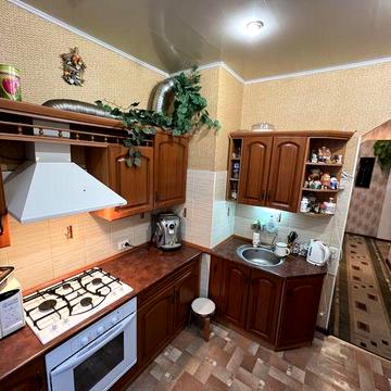3 кімн. сталінка з ремонтом 17 квартал