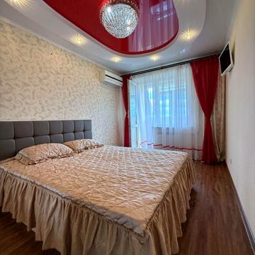 Пілотська вул., 76