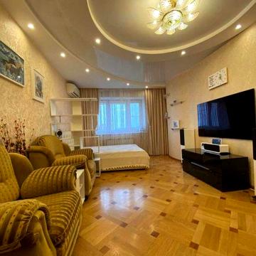 Продаж 2-кімнатна , Ахматовой 18 , Позняки, Дарницький р-н.