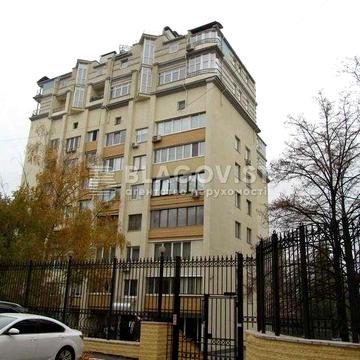 Франка Івана, 24а  квартира  центр  ст.М"Золоті Ворота"