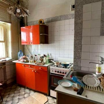 Продам 2 комн " сталинку" 3/4 на ХТЗ