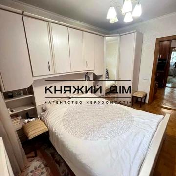 Драгоманова вул., 14А