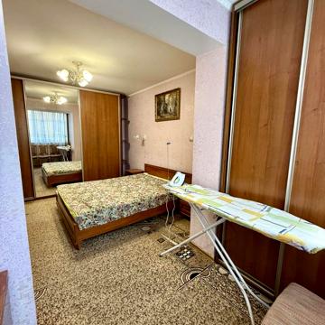 Миколи Бажана просп., 9