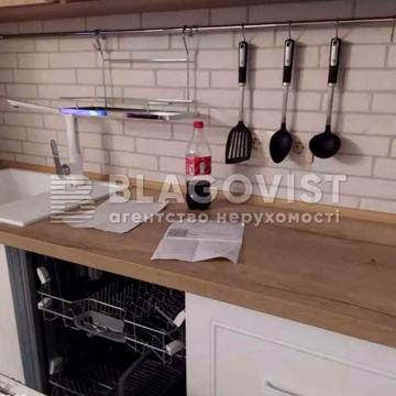 Продаж квартири Липинського, 16  історичний центр М. Золоті ворота