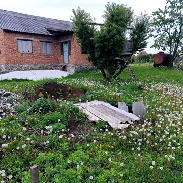 Будинок у селі Томашівка Ярмоненського району