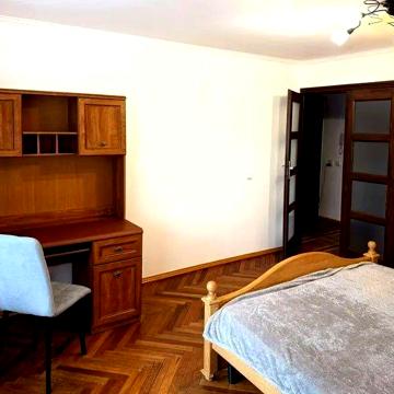 Оренда 1 кімнатної квартири по вул. Родини Крушельницьких