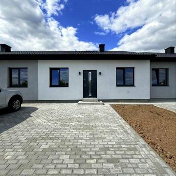 Продаж таунхауса з готовим ремонтом у гарній локації с.Підгайці