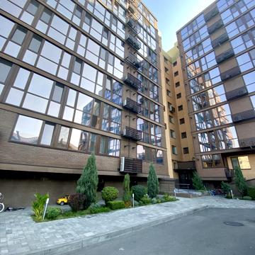Незалежності вул. (Титова), 26