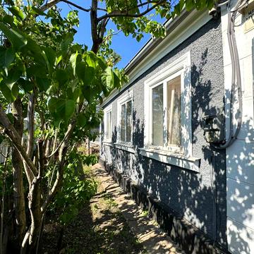 Продаж будинку. Карачуни, 13соток землі.