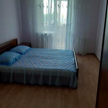 Лялі Ратушної вул., 18