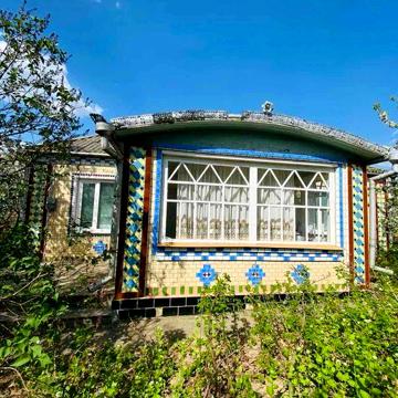 (3) Продам гарний добротний будинок в м. Немирів 0925