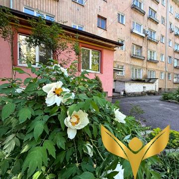 Академіка Корольова вул., 28