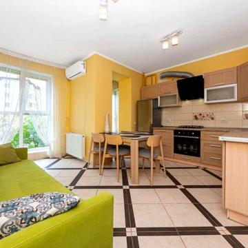 Продам квартиру з ремонтом по вул. Галицька