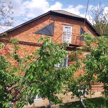 Терміново продається будинок 2 поверхи, р - н Центр