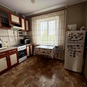 Продається 1 кімнатна квартира з виглядом на Басів Кут вул.Карнаухова