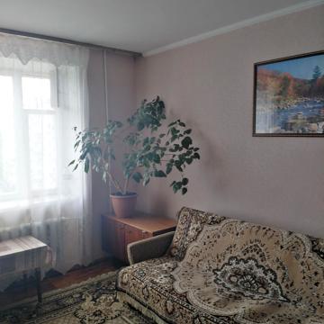 Героїв Десантників вул., 1