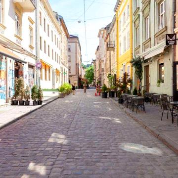 Продаж 2кім квартири вул.Староєврейська