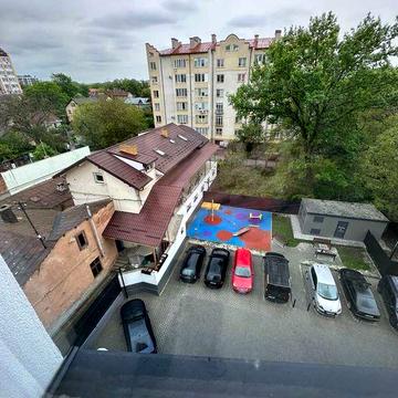 Продаж просторої квартири з теплою підлогою та чисторою стяжкою ЖК Привокзальний