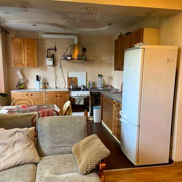 Продам 3 кв на Слобожанский 19 начало. Реальная 90 м кв