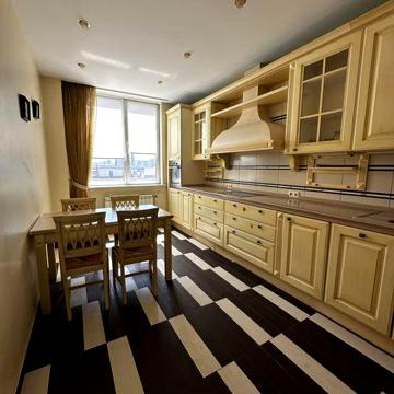Оренда 4к квартири 150м в Києві вул. Павлівська