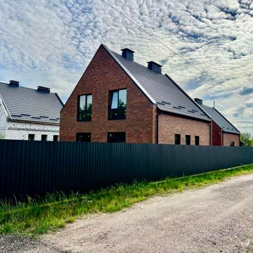 Будинок на закритій території біля озера Святище 200 метрів, Осокорки