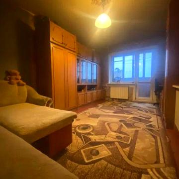 Продам,3-Х,Харьківське Шоссе 180/21.