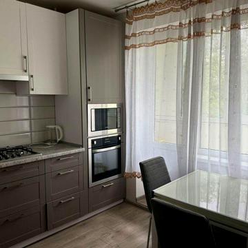 Сучасна квартира на Таврійському .