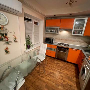 Васильківська вул., 53к1
