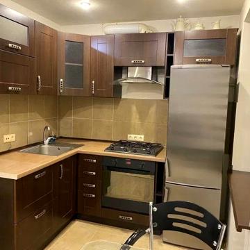 Продам 2-х комн квартиру с ремонтом на 12 Квартале; пр. Б.Хмельницкого