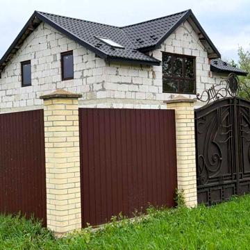 Продаж будинку в м.Самбір, село Ваньковичі. (25 сот.)ОГОРОДЖЕНИЙ.