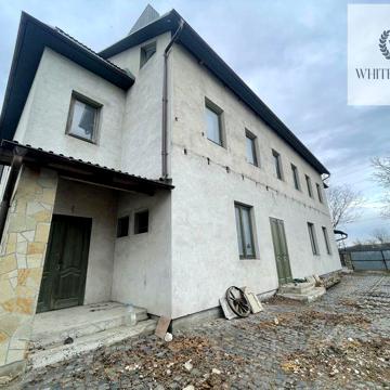 Продаж будинка на ділянці 13,5 соток