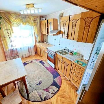 Здам 3-кімнатну квартиру, автономне газове опалення, район ринку
