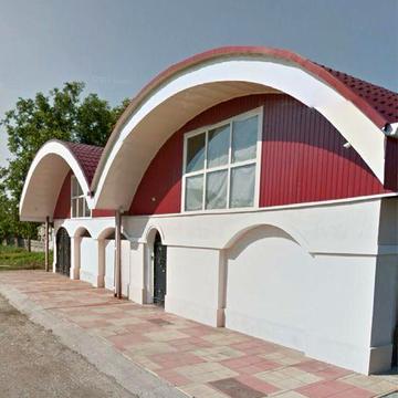 Большой дом очень красивый на баме