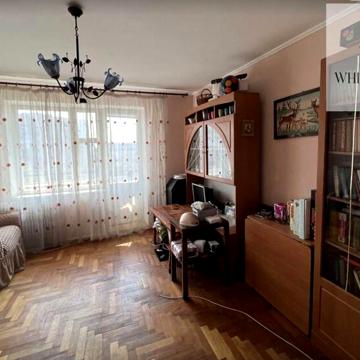 Продаж 4 кім. квартири по вул. Симоненка