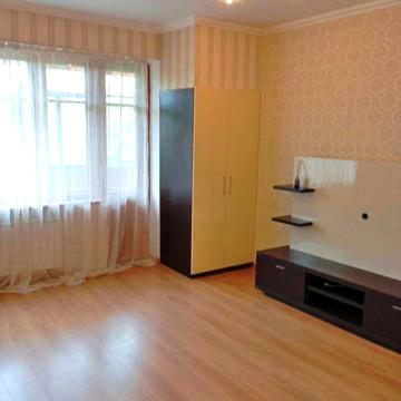 Сдам 2-ком.кв.м.Университет.Оплата только за счетчкики.