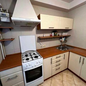 Здається в оренду 2 кім квартира метро Вокзальна вул Липківського