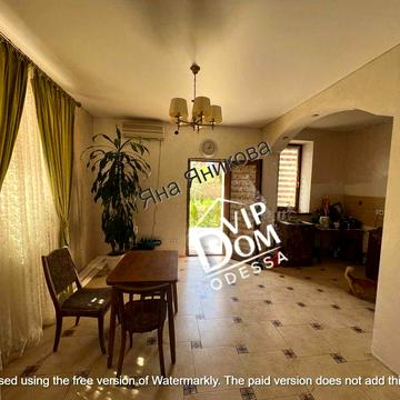 Продам Красивый Капитальный Дом в Одессе